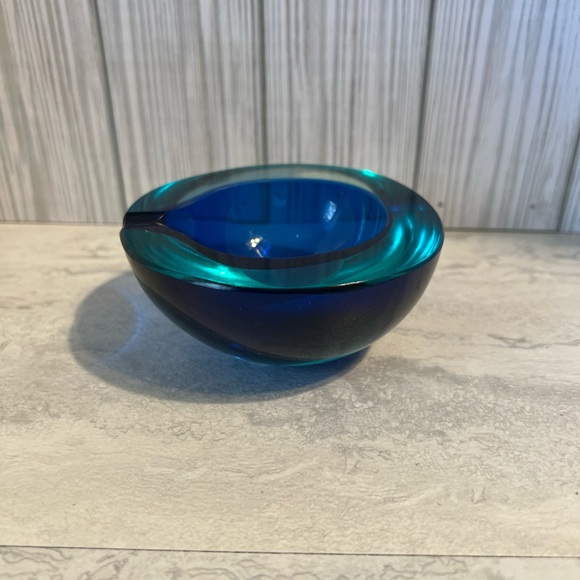 Murano Sommerso Orb Teal & Colbalt Blue Art Glass in the Style of Flavio Poli - Picture 6 of 6